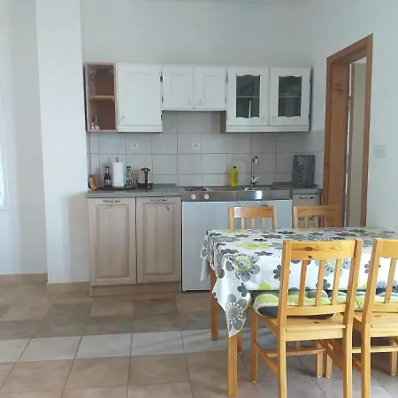 With Parking Space - 17696 * 普利莫顿