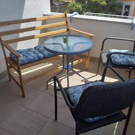 Apartman With Parking Space - 17696 *